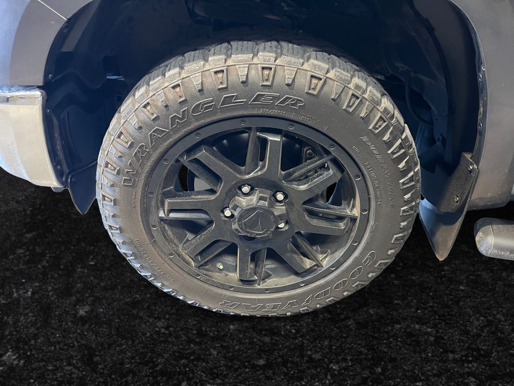 2021 Toyota Tundra SR5 CrewMax photo 21