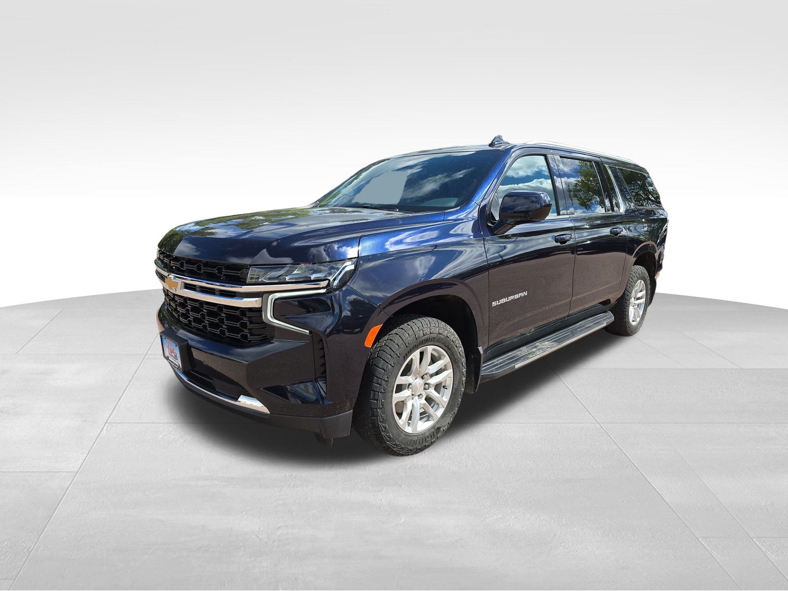 Used 2021 Chevrolet Suburban LS with VIN 1GNSKBED2MR184473 for sale in Luverne, Minnesota