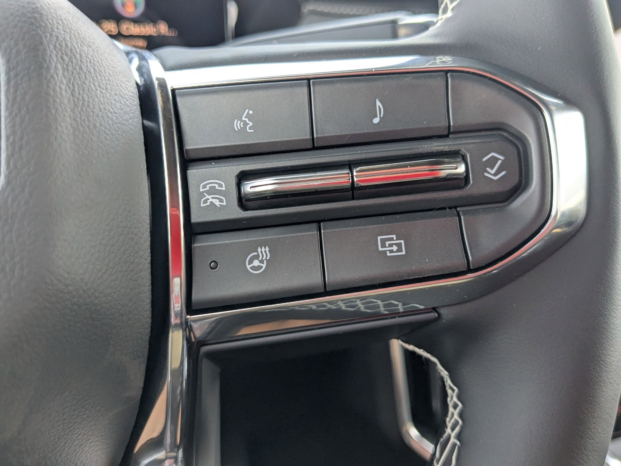 2026 Gmc Acadia Denali photo 12