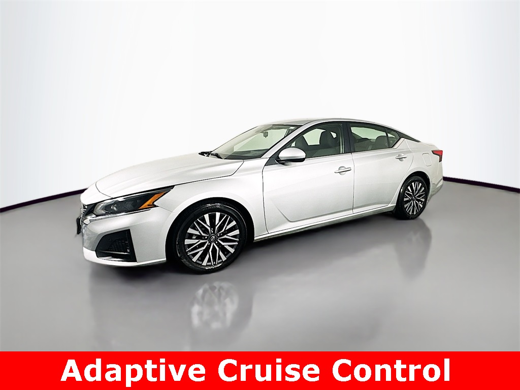 2023 Nissan Altima 2.5 SV photo 5