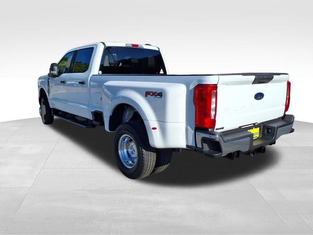 2026 Ford F-350 XLT photo 4