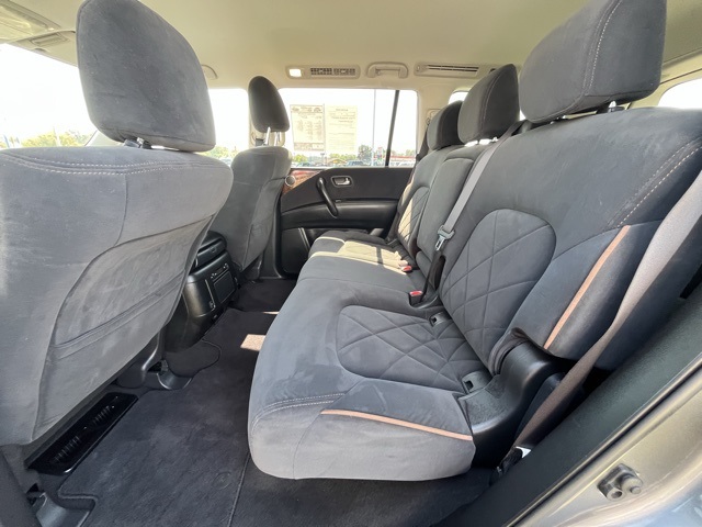 2019 Nissan Armada SV photo 8