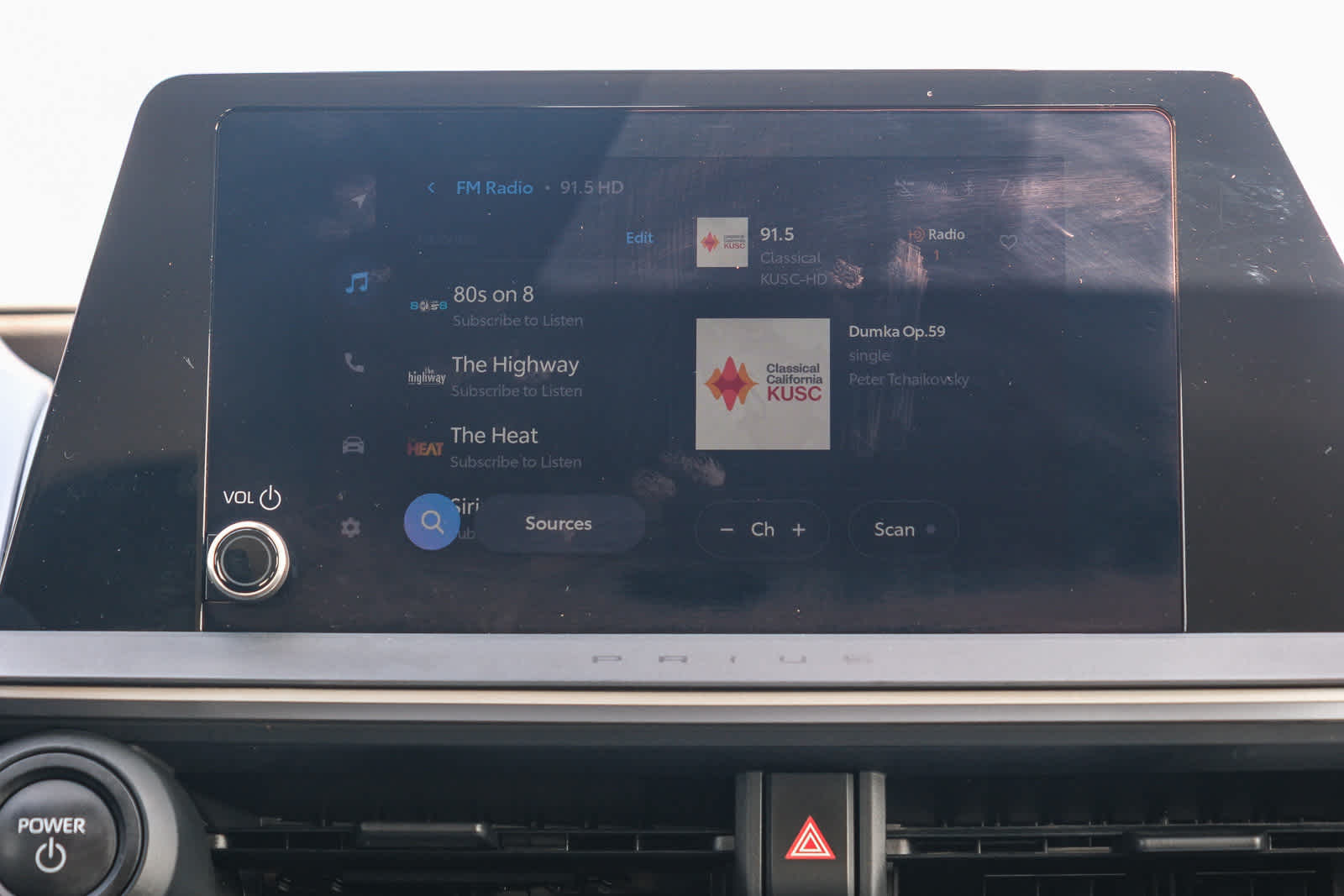 2023 Toyota Prius LE photo 16