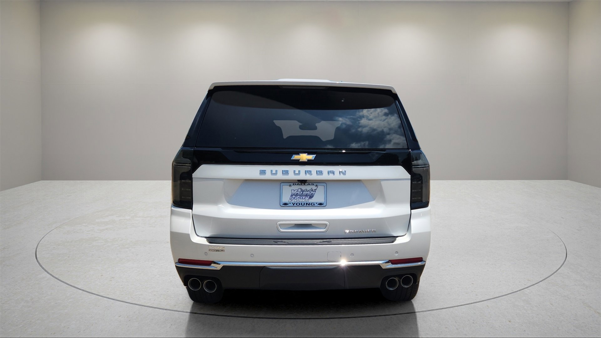 2025 Chevrolet Suburban Premier photo 4