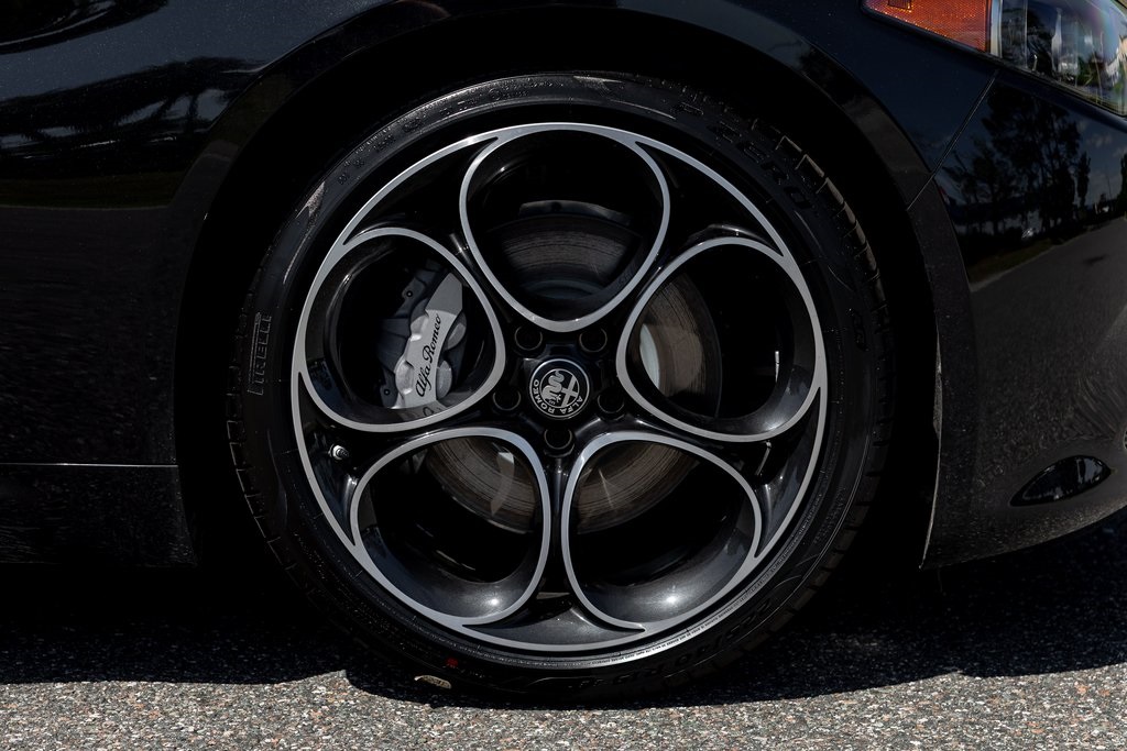 2025 Alfa Romeo Giulia Base photo 10