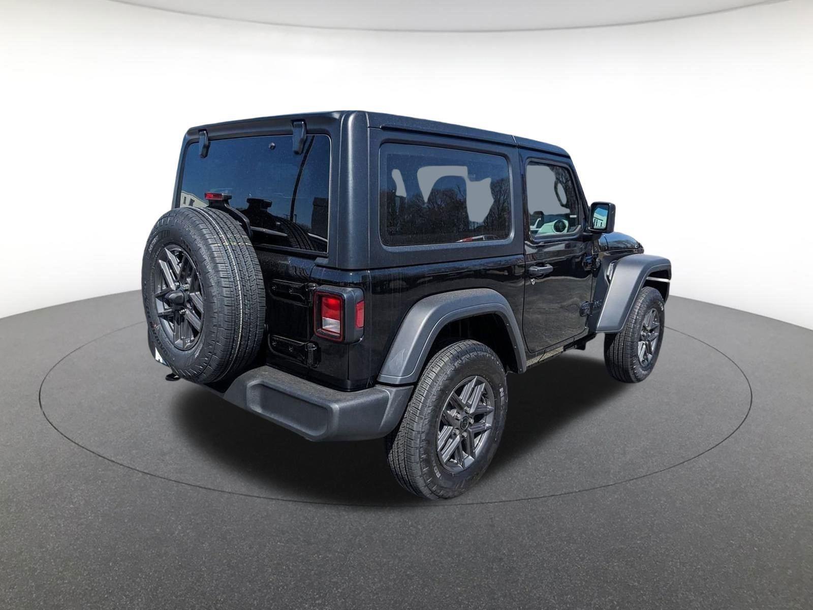2025 Jeep Wrangler Sport S photo 4