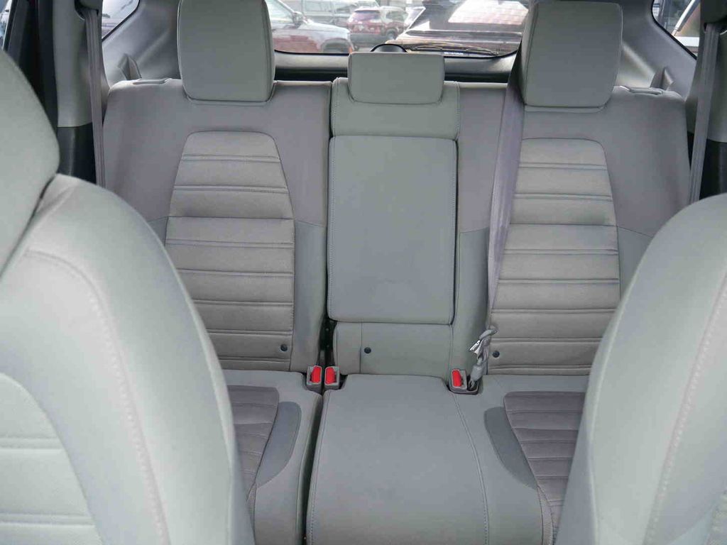 2019 Honda CR-V LX photo 33