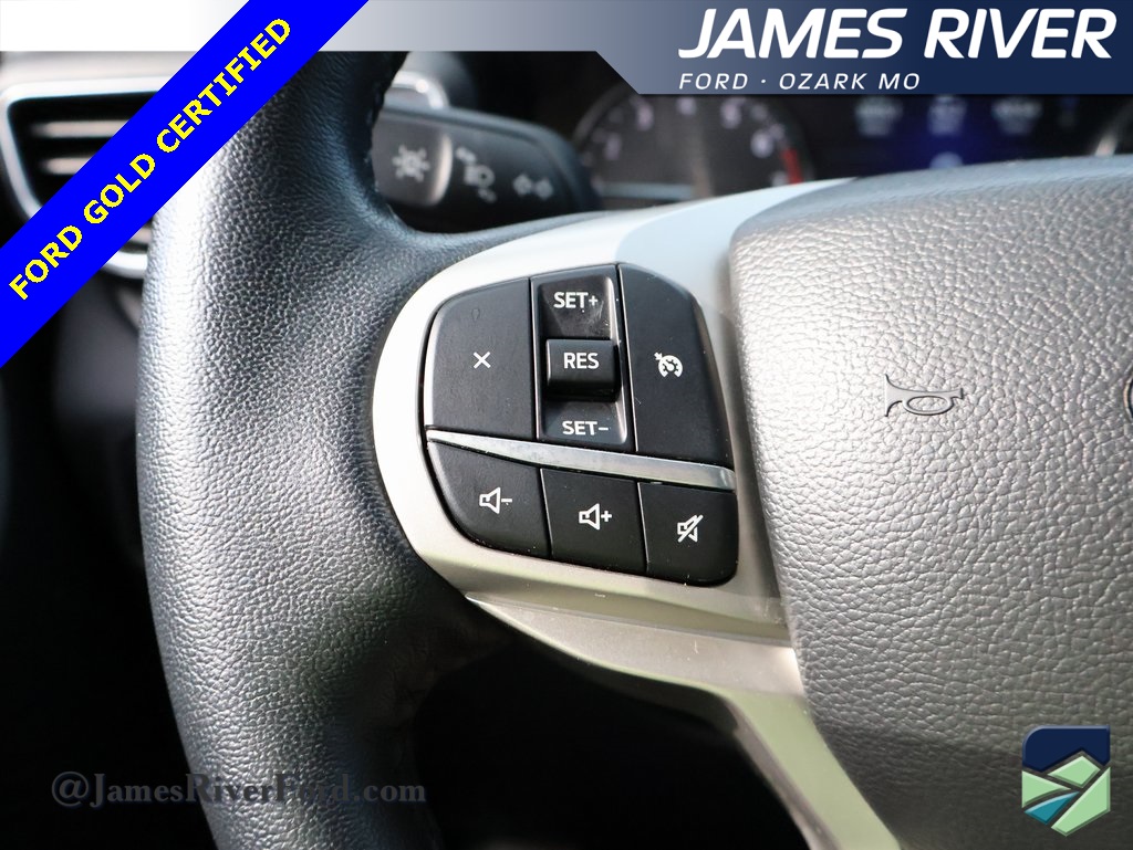 2023 Ford Explorer XLT photo 22