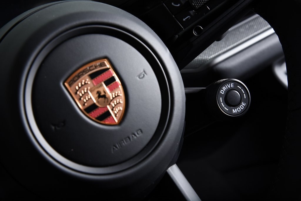 2025 Porsche Cayenne E-Hybrid photo 17