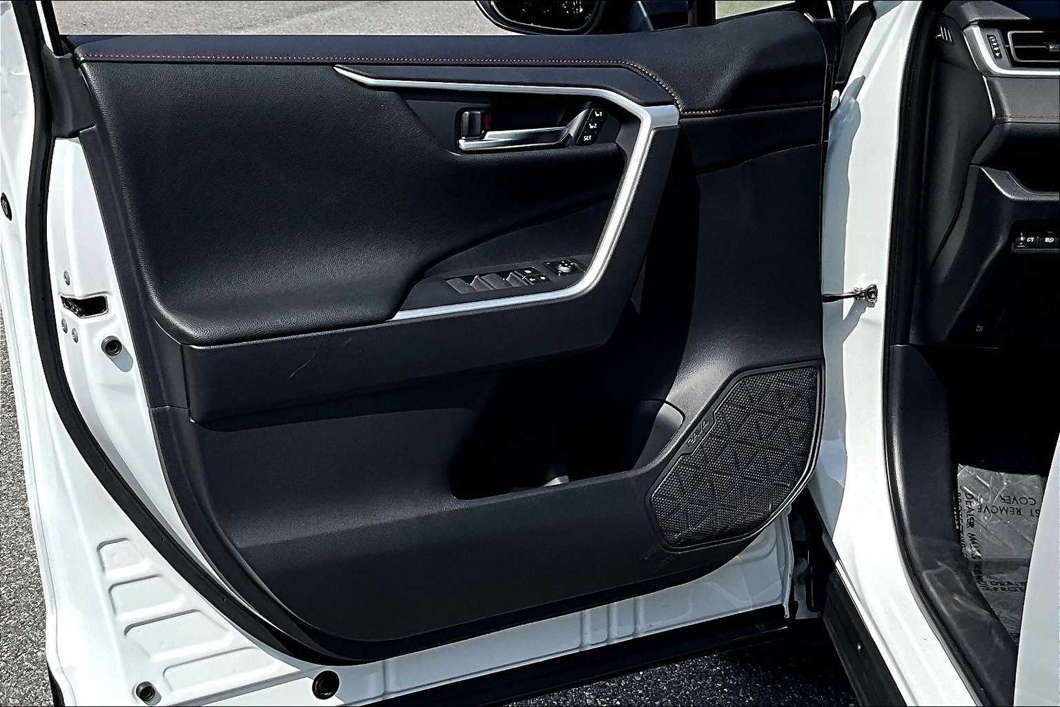 2024 Toyota RAV4 Prime XSE Premium photo 19