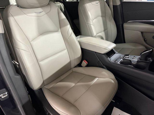 2022 Cadillac XT4 Luxury photo 37