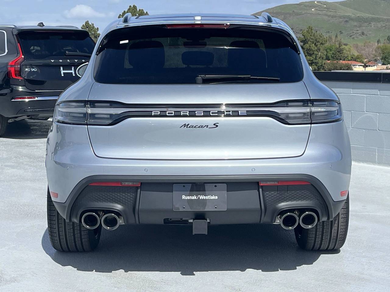 2025 Porsche Macan S photo 5