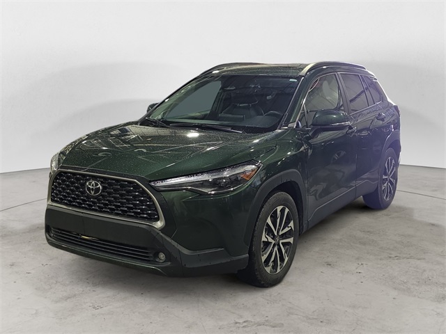 2024 Toyota Corolla Cross XLE's photo