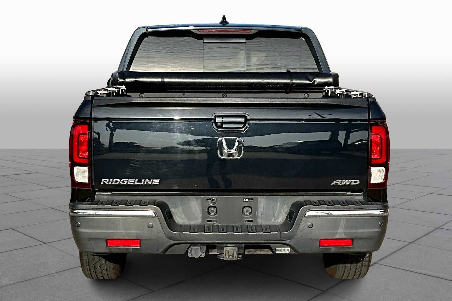 2020 Honda Ridgeline RTL-E photo 4