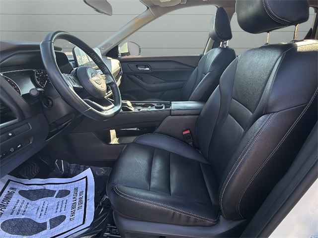 2023 Nissan Rogue SL photo 17