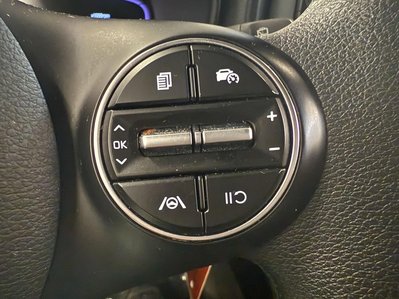 2023 Kia Soul LX photo 29