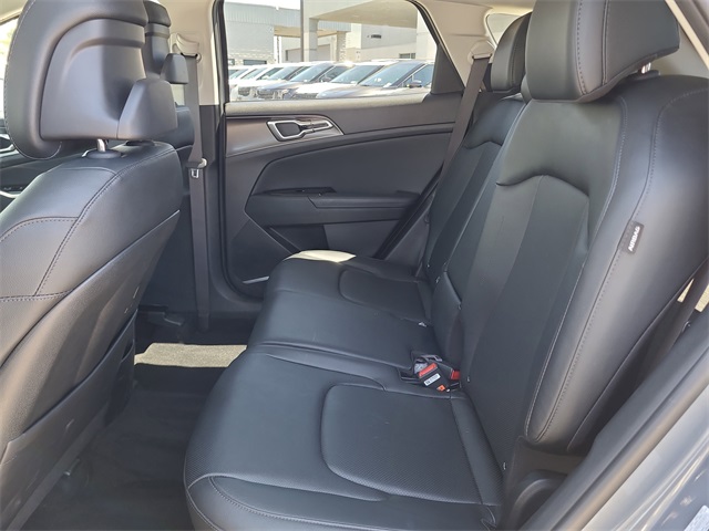 2025 Kia Sportage EX photo 11