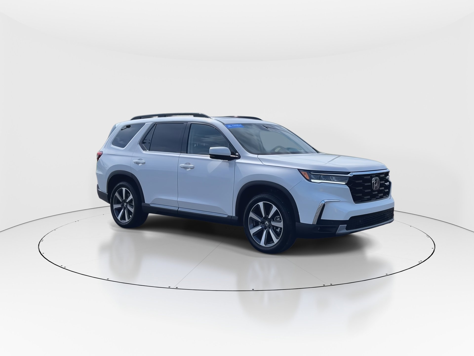 2025 Honda Pilot Touring photo 2