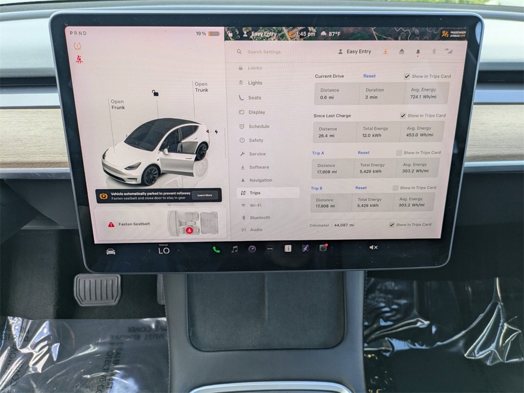 2022 Tesla Model Y Long Range photo 25