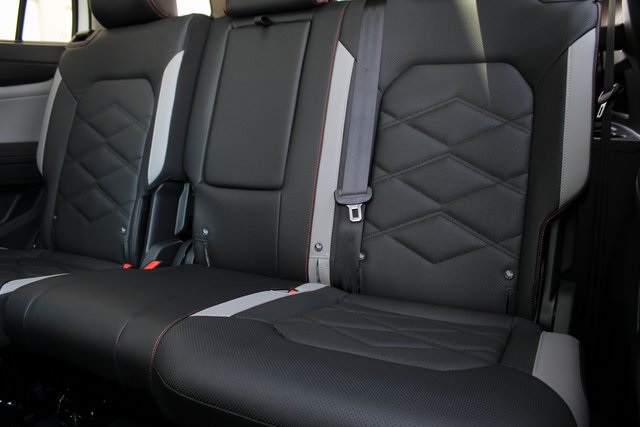 2025 Volkswagen Atlas Peak Edition SE photo 16