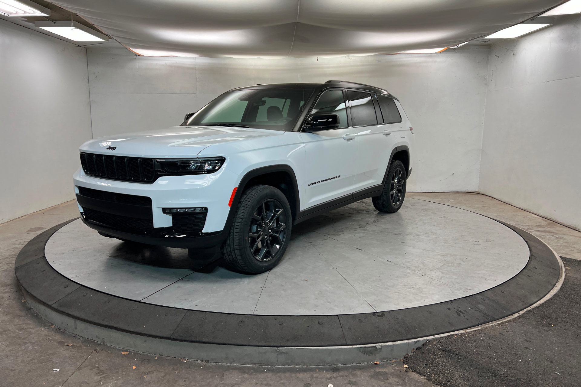 2025 Jeep Grand Cherokee L Limited's photo