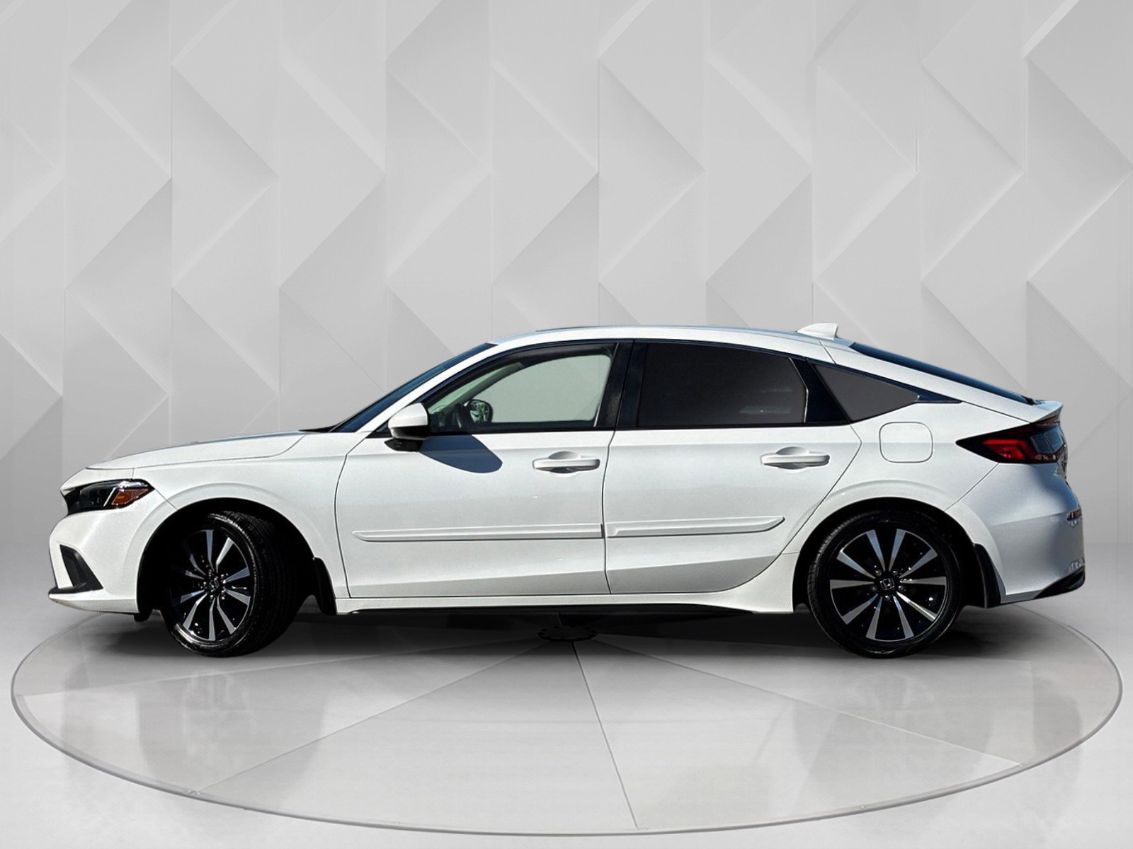 2023 Honda Civic Hatchback EX-L photo 2