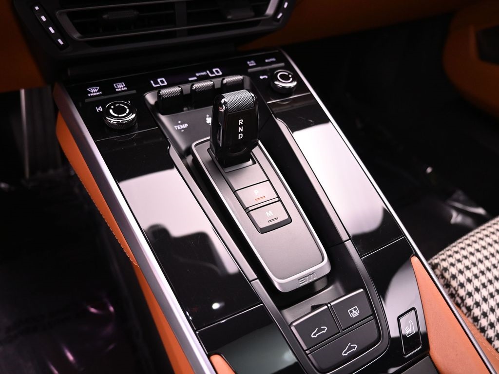 2023 Porsche 911 Turbo S photo 21