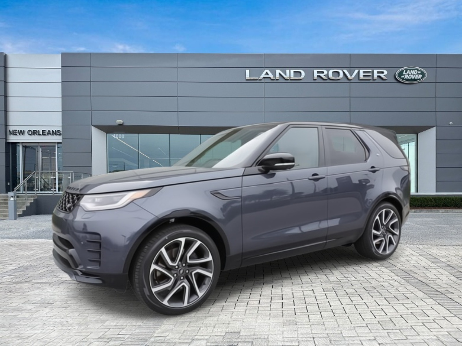 2024 Land Rover Discovery Dynamic SE's photo