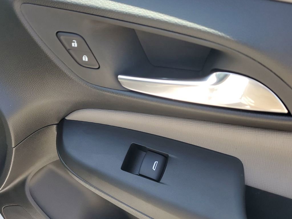 2025 Buick Envista Avenir photo 44