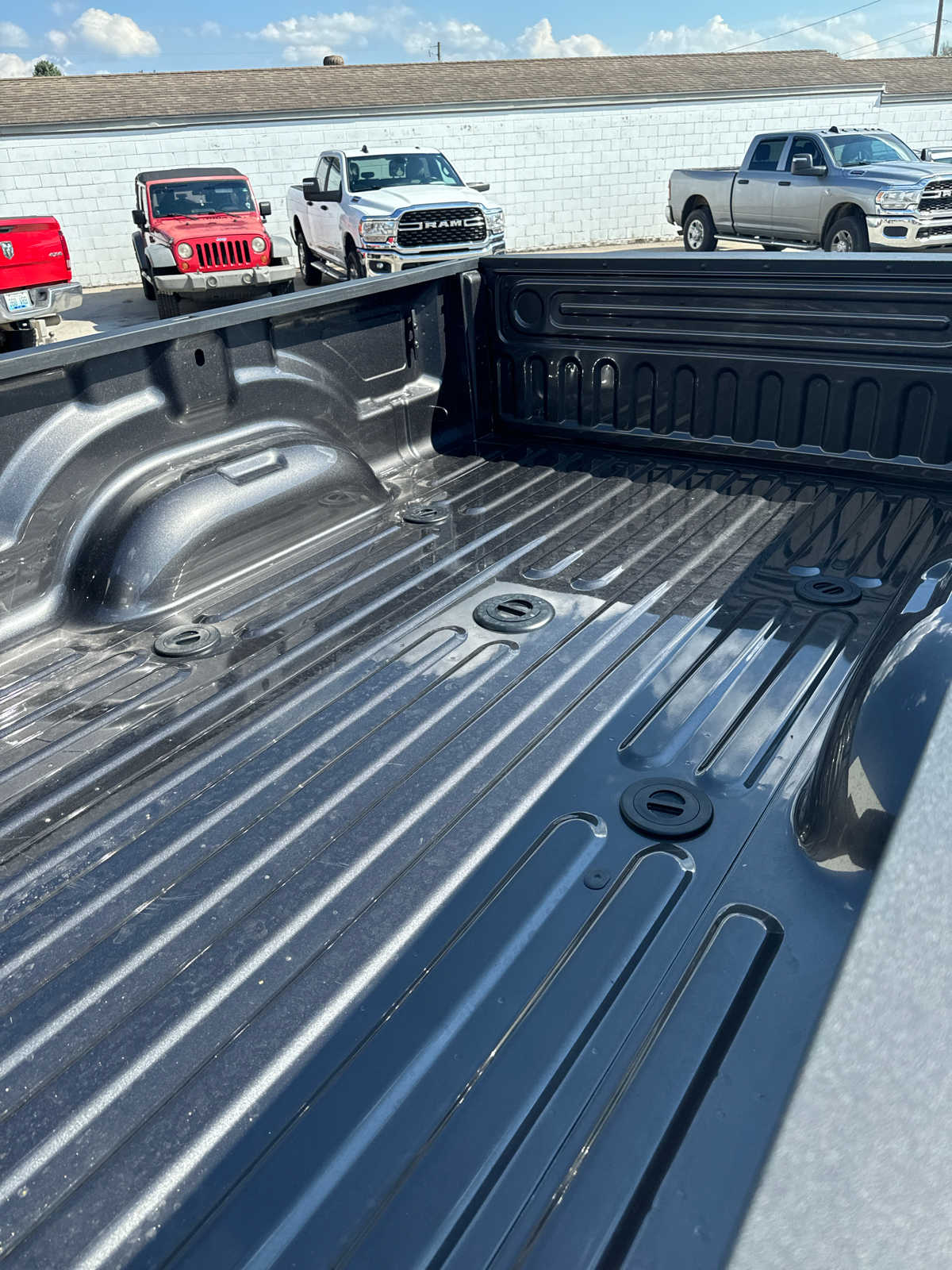 New 2024 RAM 3500 Tradesman 4×4 Crew Cab 8 Box Crew Cab in Mt Sterling