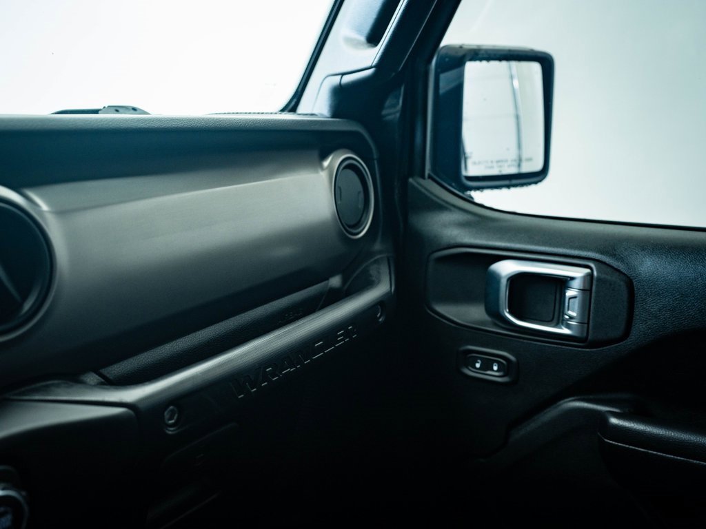 2020 Jeep Wrangler Unlimited Willys photo 31