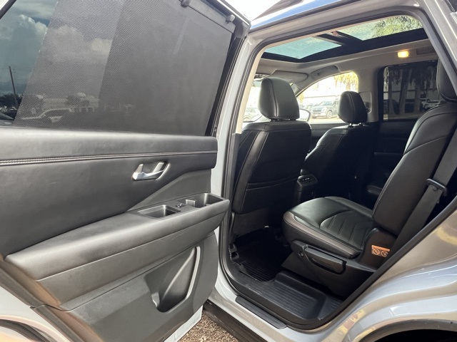 2022 Nissan Pathfinder Platinum photo 29