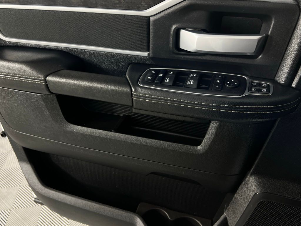 2024 Ram 2500 Big Horn photo 19