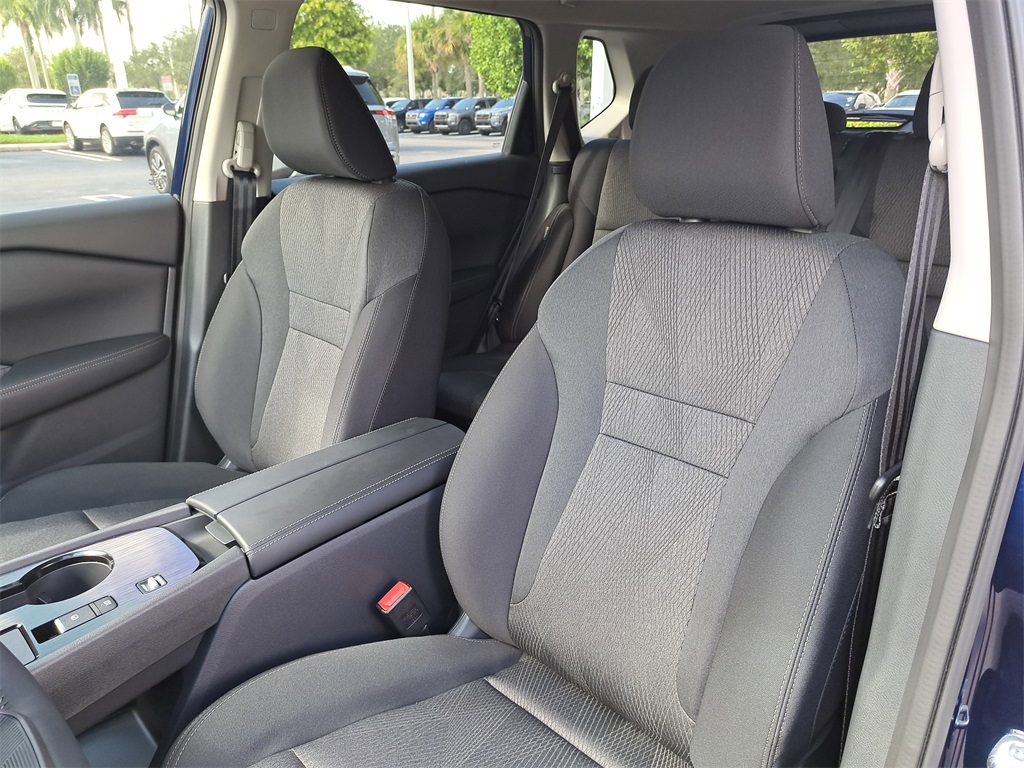 2026 Nissan Rogue SV photo 20