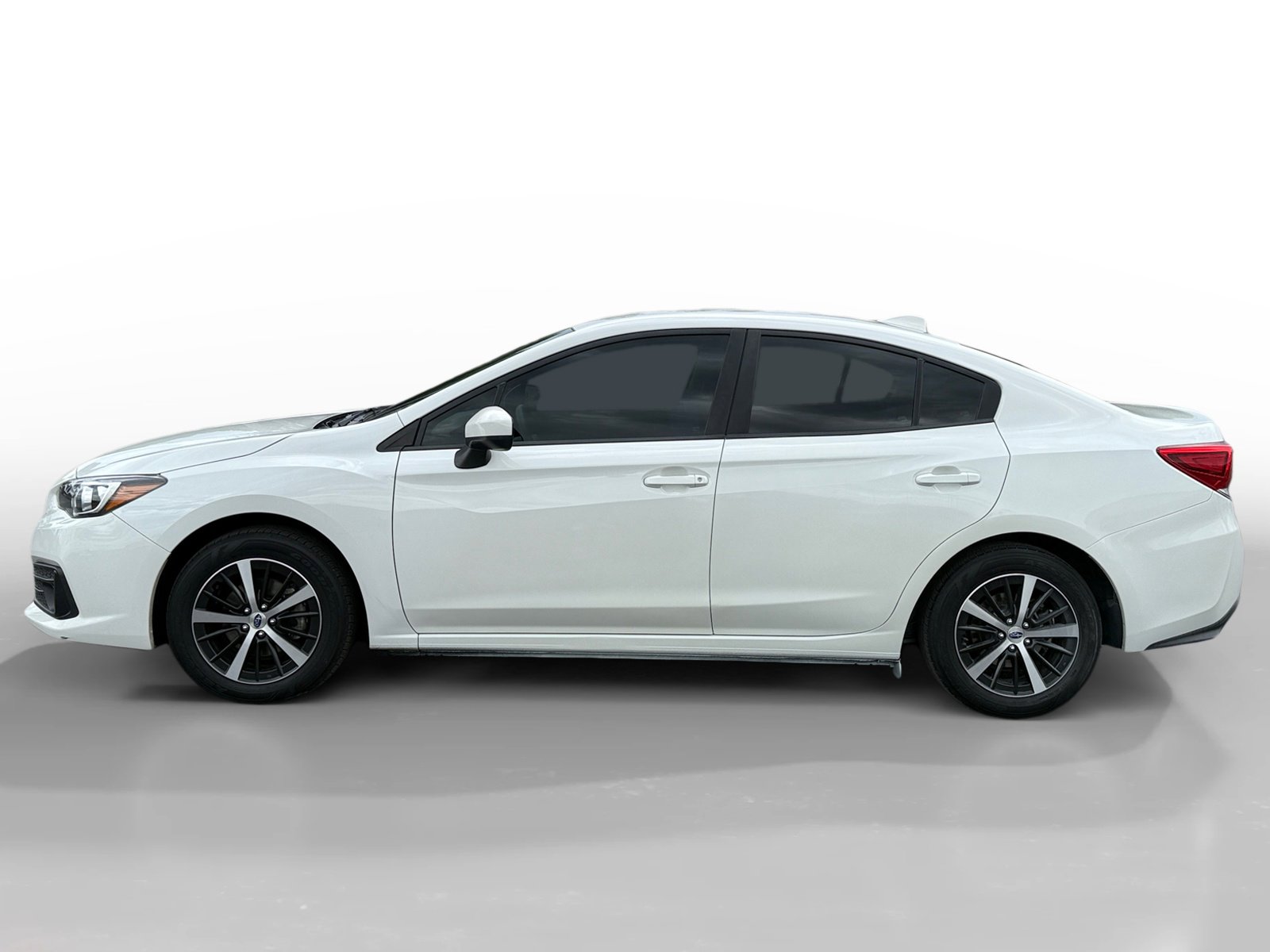 2020 Subaru Impreza Premium photo 2