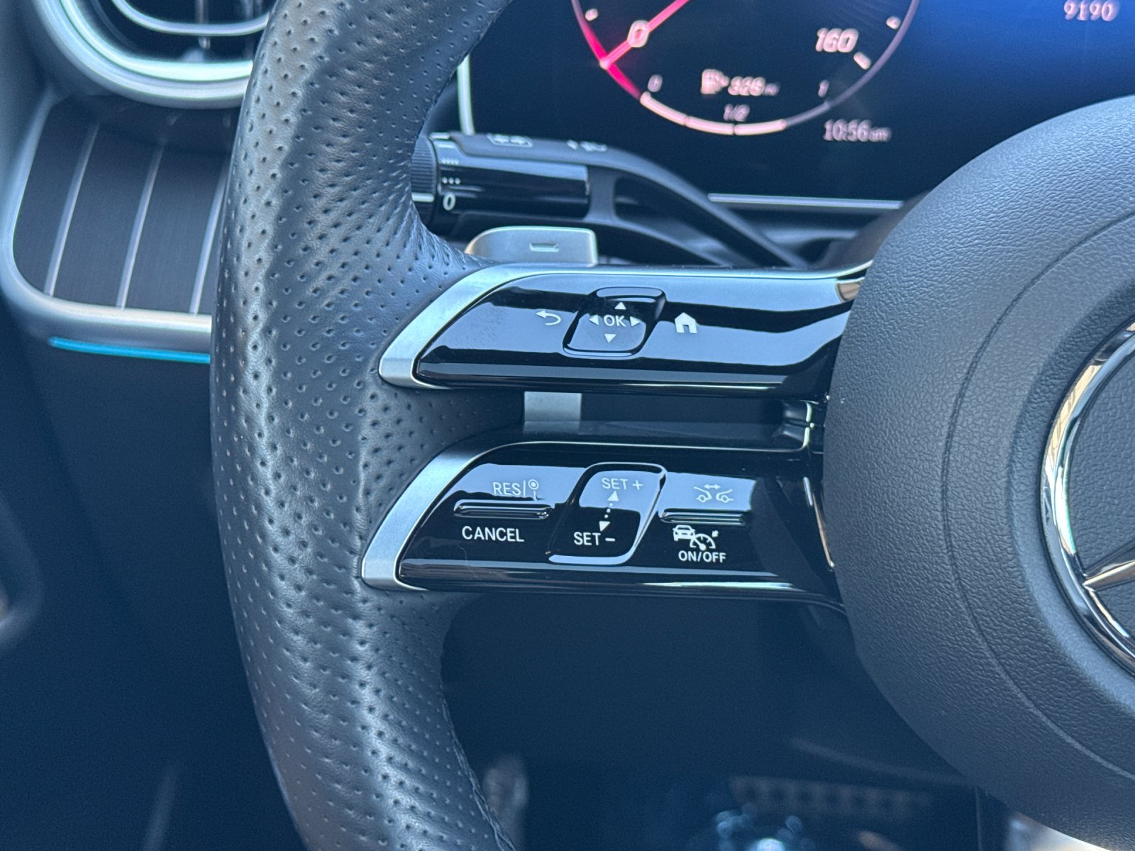 2025 Mercedes Benz C 300 photo 27