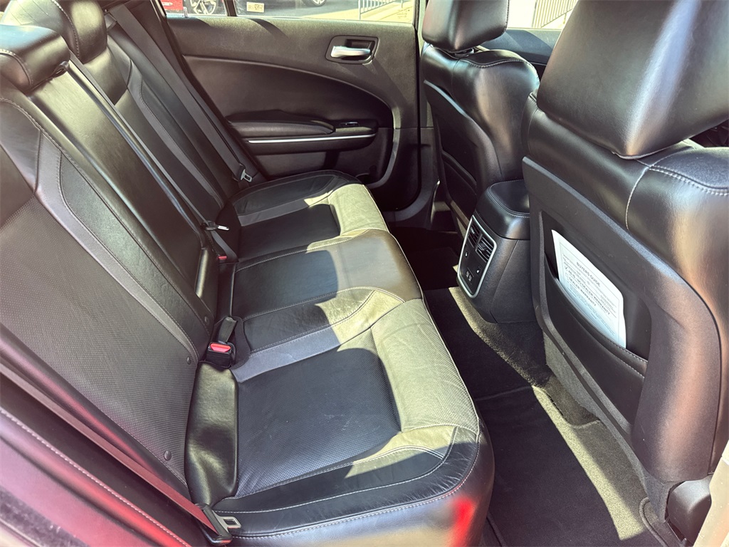 2021 Dodge Charger SXT photo 15
