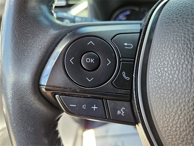 2020 Toyota RAV4 Hybrid XSE photo 27