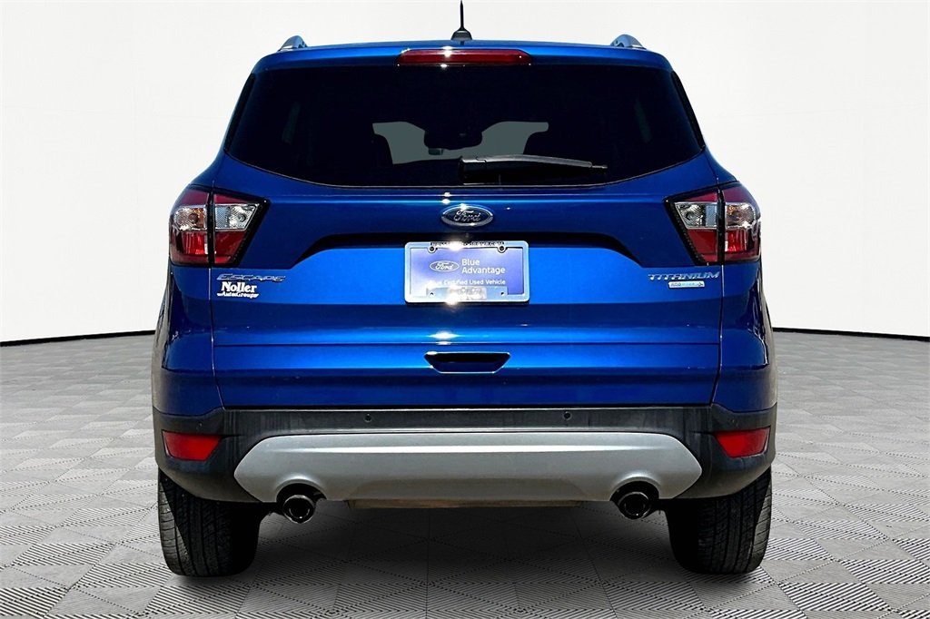 2017 Ford Escape Titanium photo 4