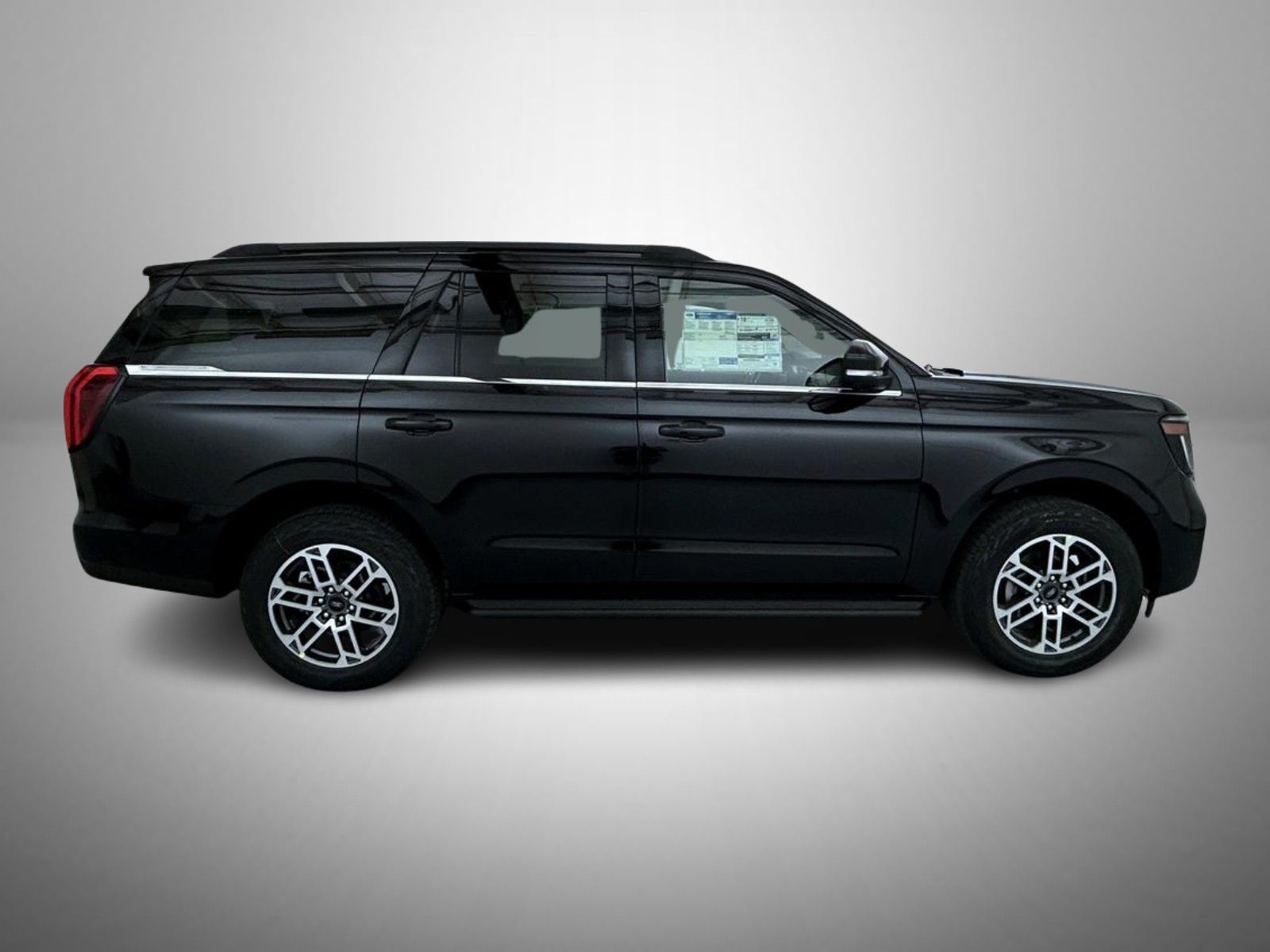 2025 Ford Expedition photo 2