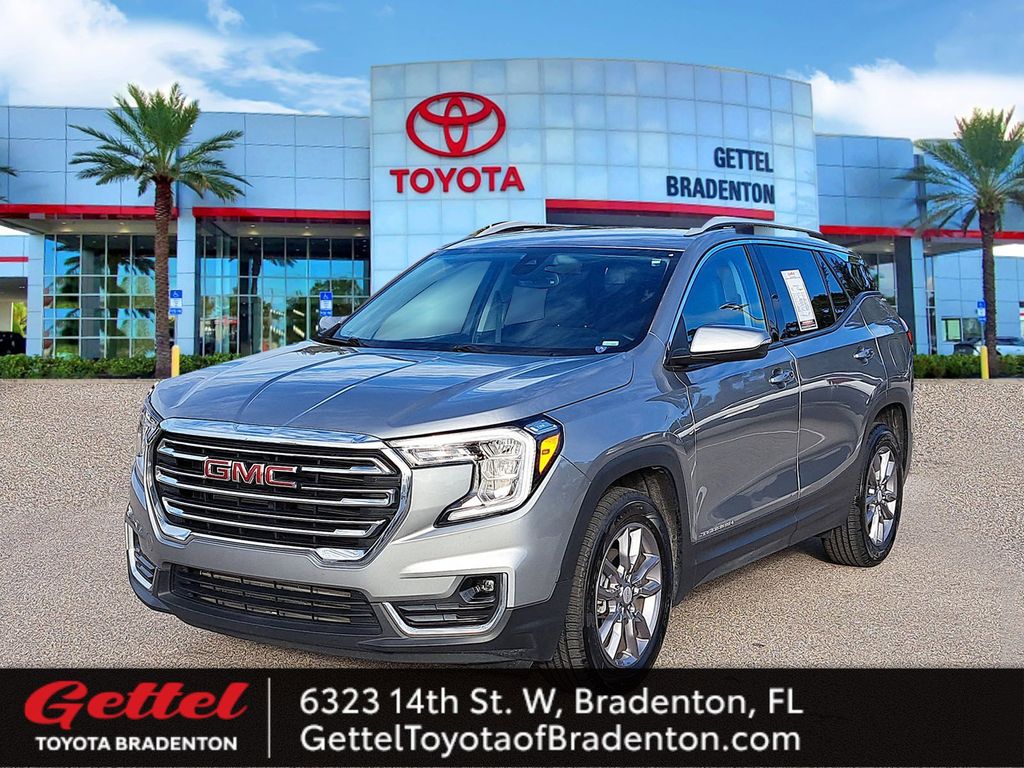 2024 GMC Terrain SLT's photo