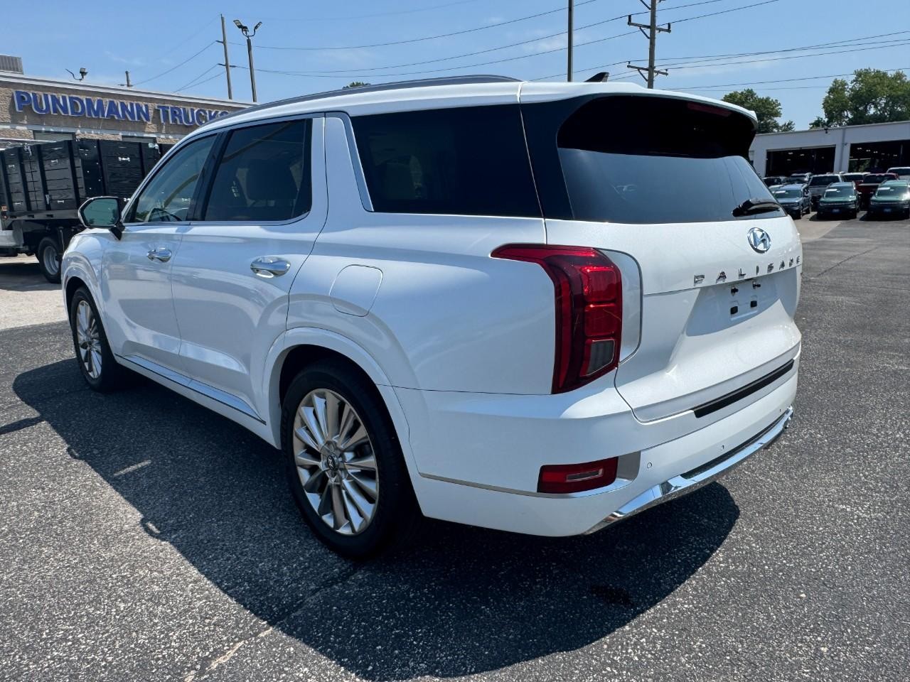 2020 Hyundai Palisade Limited photo 2