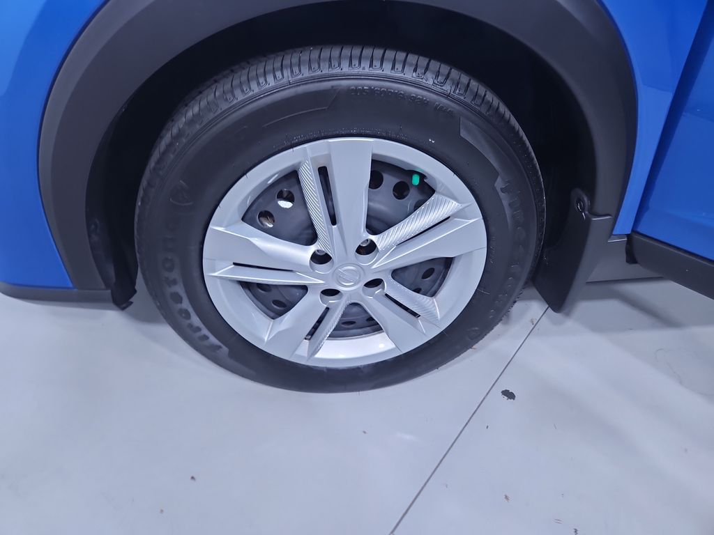 2024 Nissan Kicks S photo 23