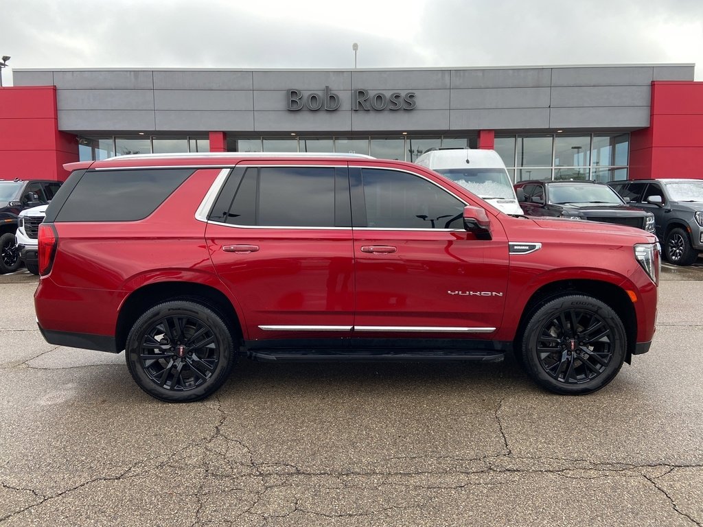 2022 GMC Yukon SLT's photo