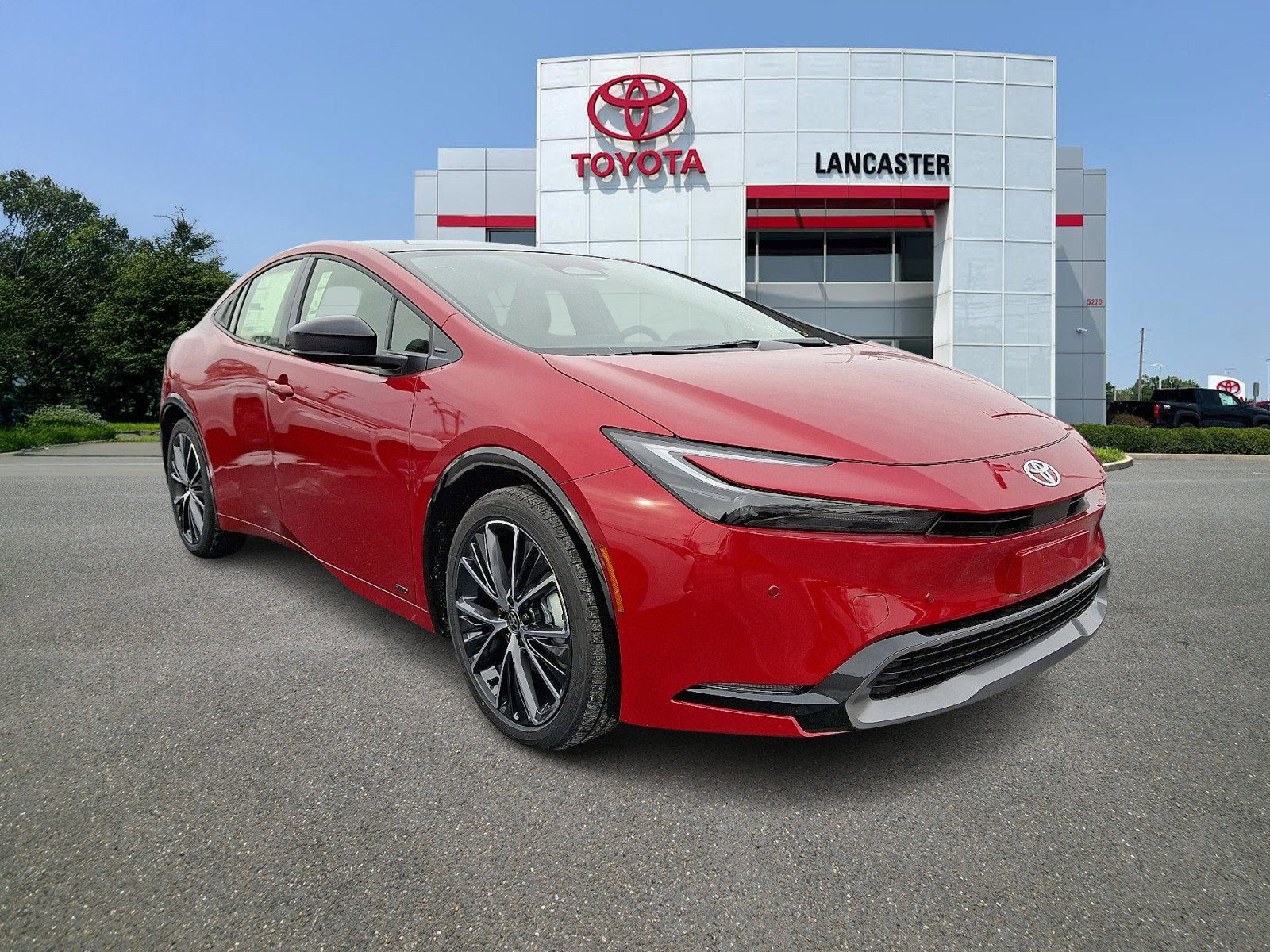 2026 Toyota Prius XLE's photo