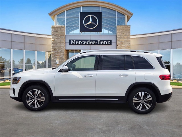 2026 Mercedes Benz GLB 250 4MATIC photo 2