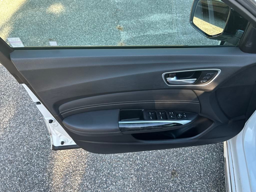 2018 Acura TLX 3.5L Technology photo 11