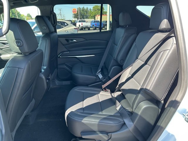 2026 Chevrolet Traverse photo 10
