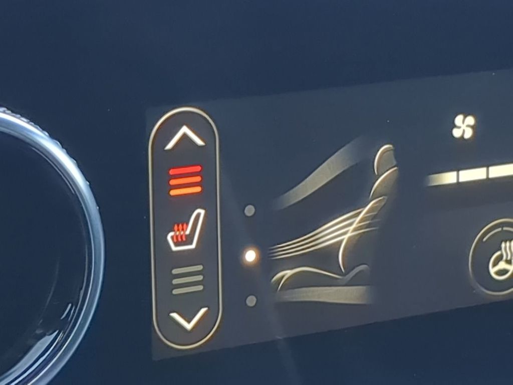 2025 Genesis GV70 3.5T Sport photo 22