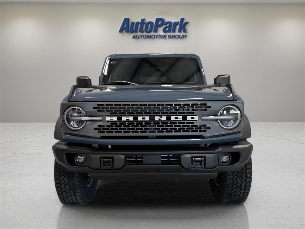 2025 Ford Bronco Badlands photo 2
